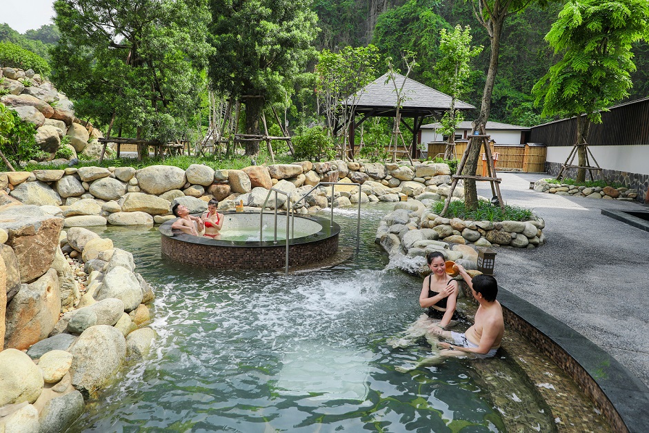 Tắm onsen – 'bác sĩ' trị liệu từ thiên nhiên | baotintuc.vn